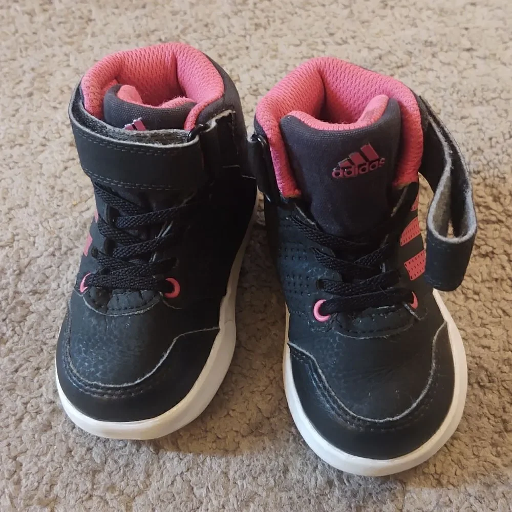 Adidas Jan BS 2 Mid Girls Toddler Sneakers Size 5k Black/Pink PRE-OWNED